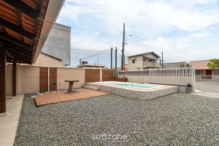 Casa 4 Qts c Piscina, 500m do Beto Carrero JRS0130