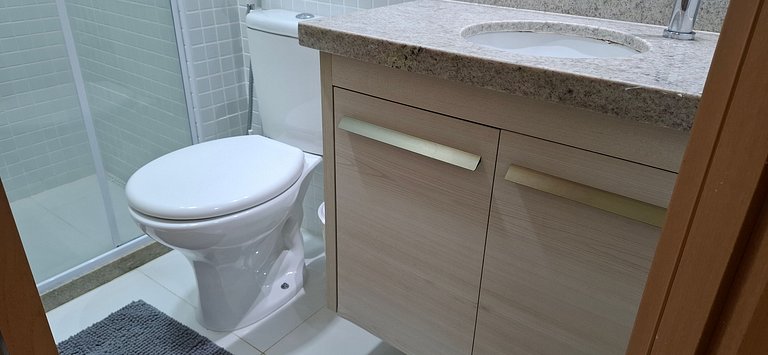 Studio em prédio c/ piscina a 70m da Praia SMA0314