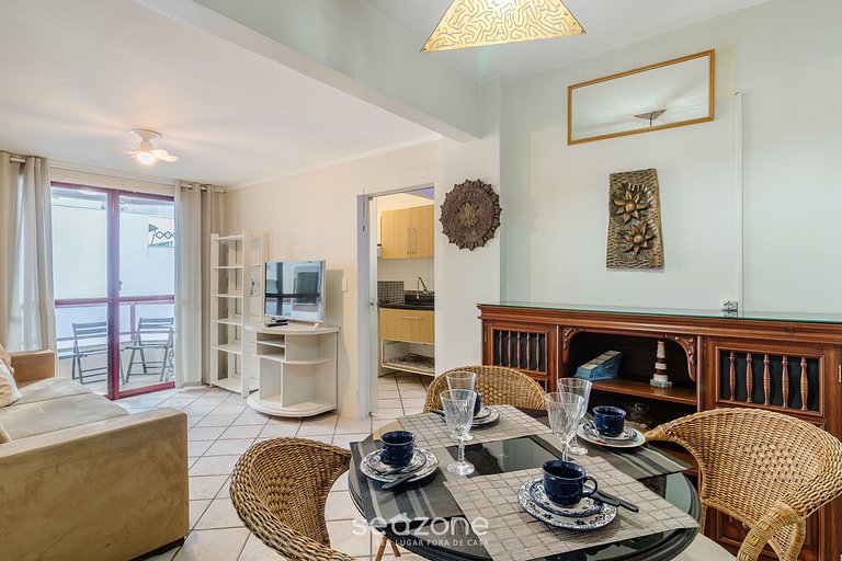 Apto c/ parrilla en cond. frente al mar EVB0411