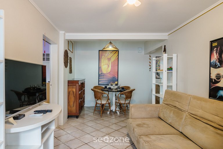 Apto c/ parrilla en cond. frente al mar EVB0411