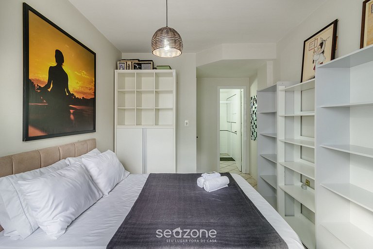 Apto c/ parrilla en cond. frente al mar EVB0411