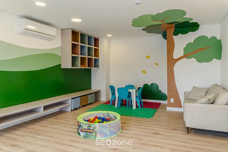 Apto de 2 DRs en edificio c/ piscina GRLB1303