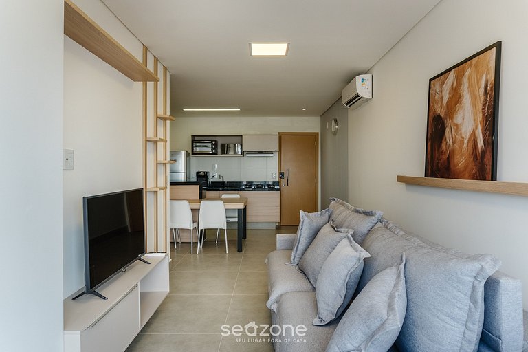 Apto em Prédio c/ Piscina e Academia GRLA1402