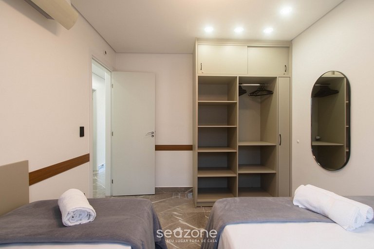 Apto em cond. c/ piscina a 350m da Praia PRY0004