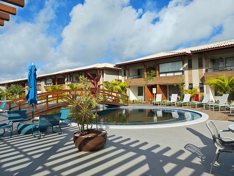 Condominio con Piscina a 450m de la Playa en Itacimirim - VB