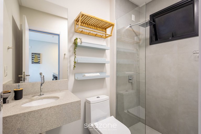 Studio moderno con balcón a pasos del mar FFS1402