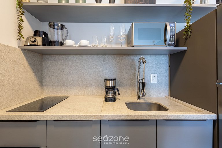 Studio moderno con balcón a pasos del mar FFS1402