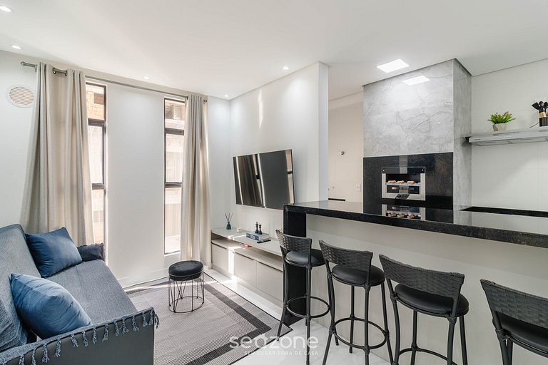 Apto c/ churrasq. privativa a 500m do Mar STW0702