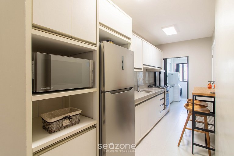 Apto 3 Quartos a 50 m da Orla Principal EOB0701