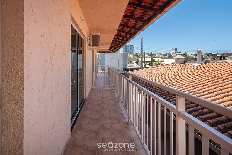 Casa em condo. c/ piscina a passos do mar ONI0002