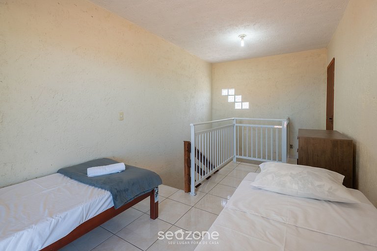 Casa en condo. c/ piscina a pasos del mar ONI0002