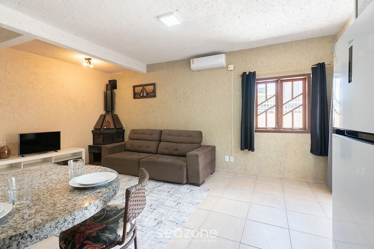 Casa con suite y barbacoa a 110 m del mar ONI0001