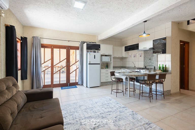 Casa con suite y barbacoa a 110 m del mar ONI0001