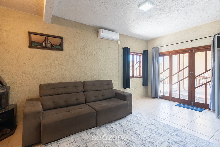 Casa con suite y barbacoa a 110 m del mar ONI0001