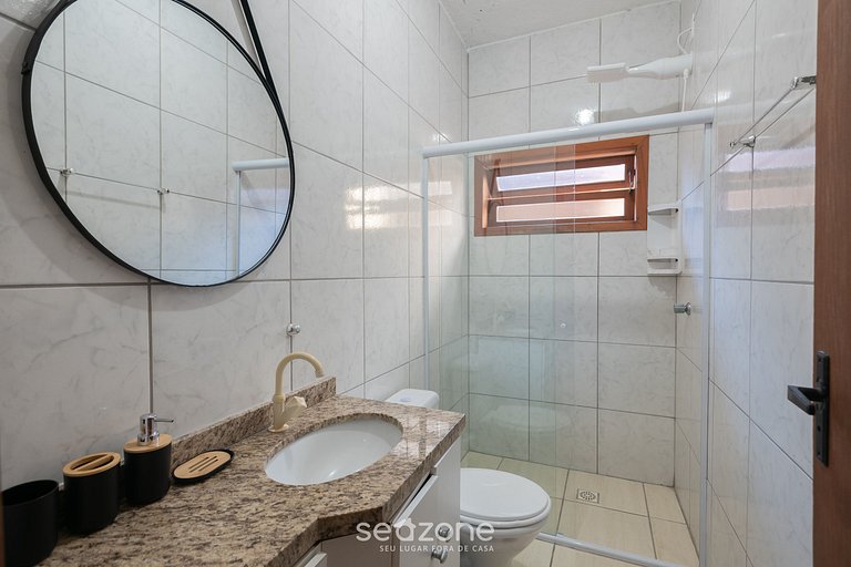 Casa c/ área de churrasco a 110m da Praia ONI0003