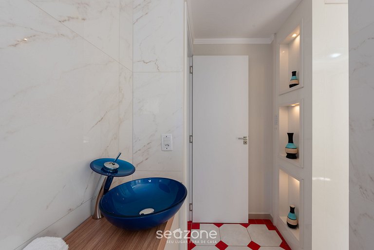 Cobertura c/ Hidro a 60m do Mar Meia Praia PAT0402