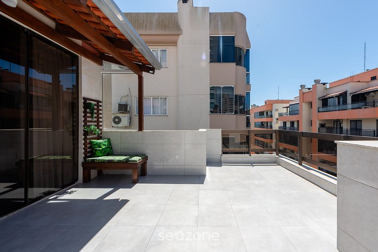 Cobertura c/ Hidro a 60m do Mar Meia Praia PAT0402