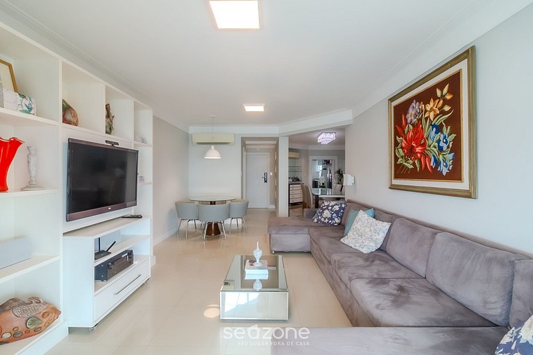 Apt con privilegiada vista al mar 4 suites ETL2702