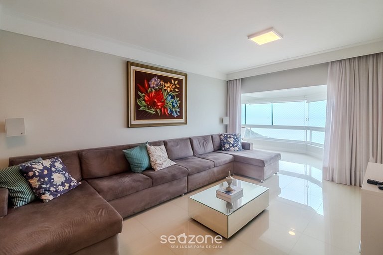 Apt con privilegiada vista al mar 4 suites ETL2702