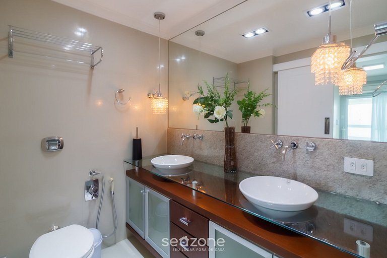 Apt con privilegiada vista al mar 4 suites ETL2702