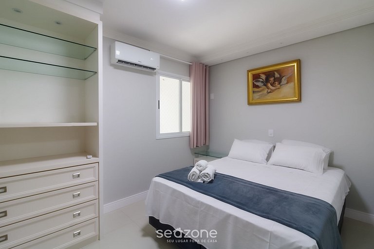 Apt con privilegiada vista al mar 4 suites ETL2702