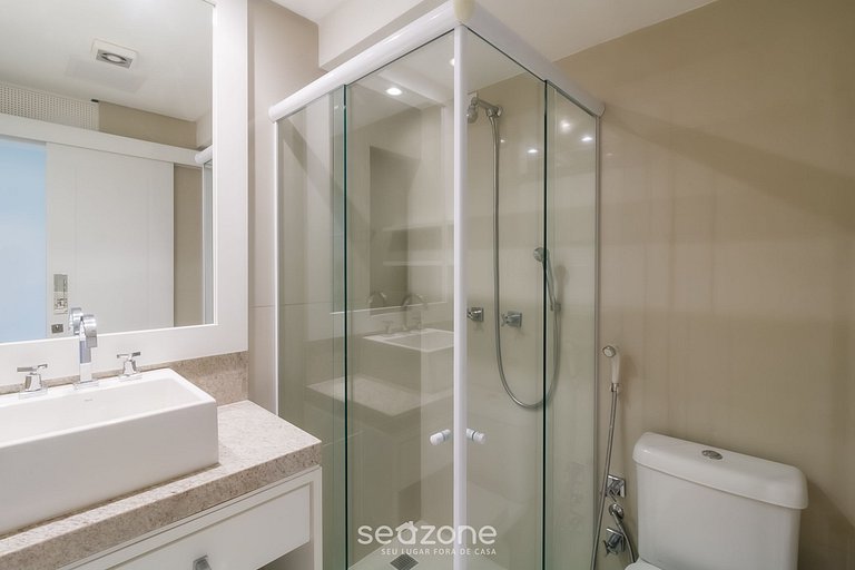 Apt con privilegiada vista al mar 4 suites ETL2702