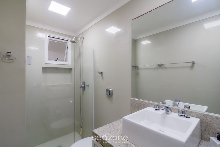 Apt con privilegiada vista al mar 4 suites ETL2702