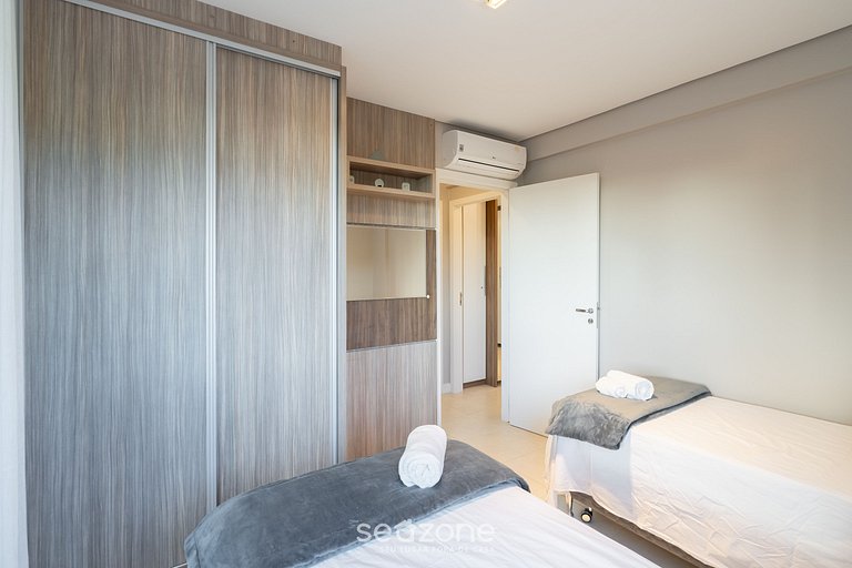 Apto c/ varanda gourmet a 300m da Praia CMS0202