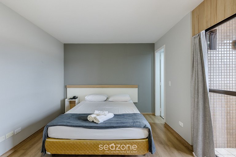 Studio no Alto da XV em condo c/ piscina - UPP0214