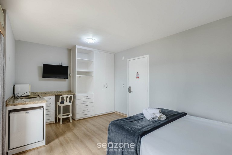 Estudio en condo. c/ piscina en Alto da XV UPP0115