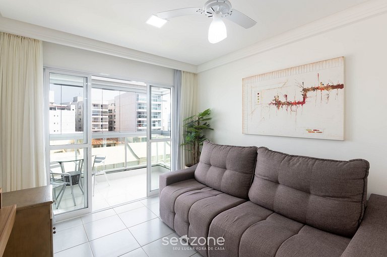 Apto c/ varanda e vista mar em Guarapari CMD0311