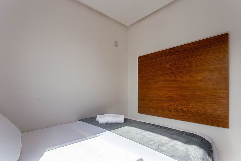 Casa c/ 2 suites a orillas de la laguna CDL0008