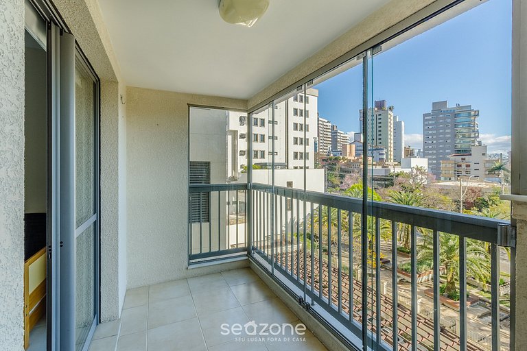 Apto Moderno c/ Churrasq. e Garagem UCR0505