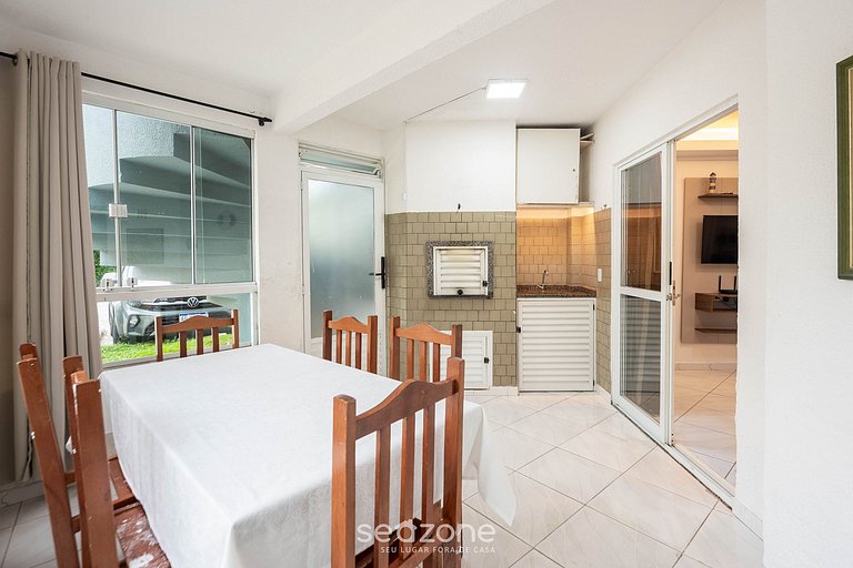 Dep. c barbac 40m de la Playa de Bombinhas BDS0111