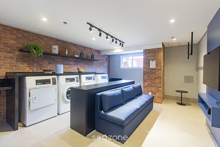 Studio em cond. c/ piscina prox. ao metrô CAR0082