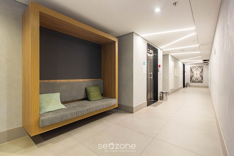 Studio em cond. c/ piscina prox. ao metrô ARM0082