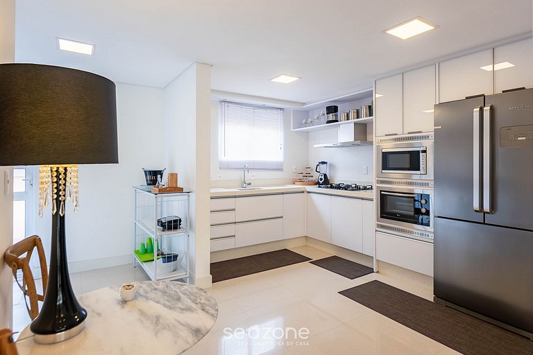 Apto c/ piscina e churrasq., 280m da praia IMD0502