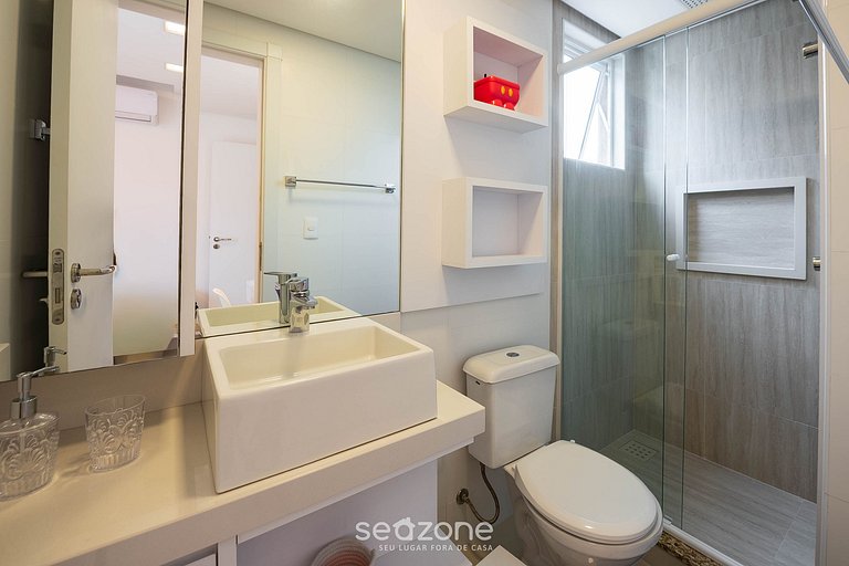 Apto c/ piscina e churrasq., 280m da praia IMD0502