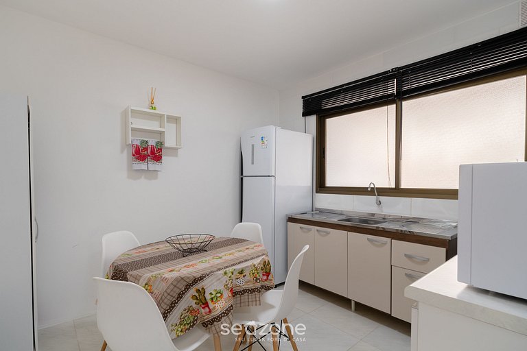 Estúdio em Cond. Frente Mar em Floripa ILH0001