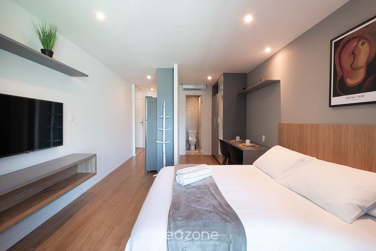 Estudio en edif. frente mar Jardim Armação ARU0731