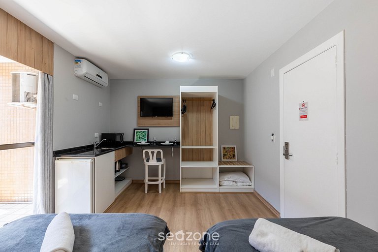 Estudio en condo c/ piscina en Alto da XV UPP0108