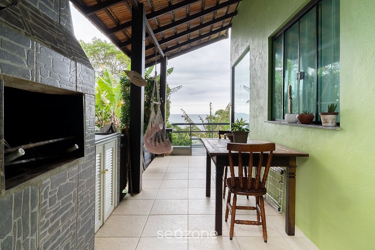 Casa vista mar c/ piscina e acesso à praia IZE0016