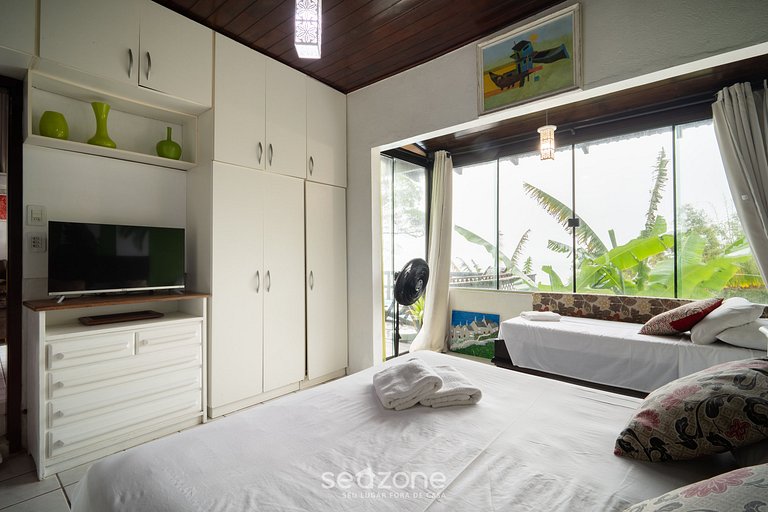 Casa vista mar c/ piscina e acesso à praia IZE0016