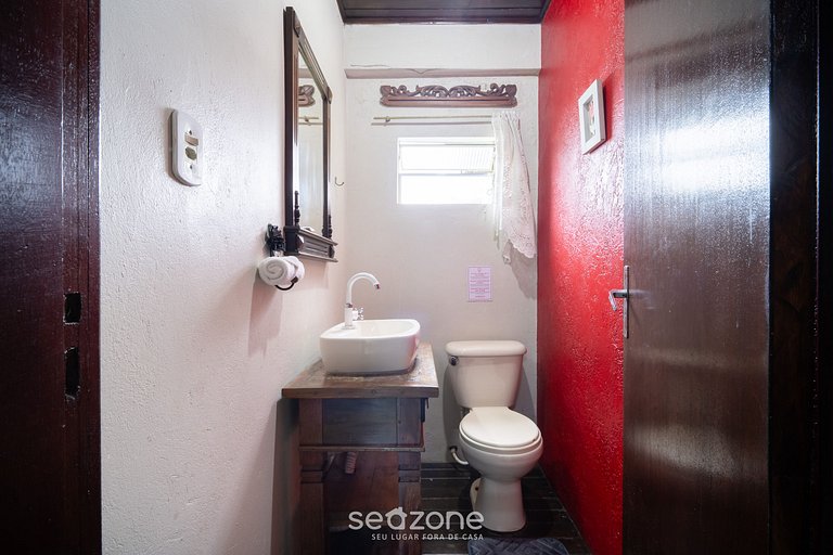 Casa c/ piscina, vista y acceso a la playa IZE0016