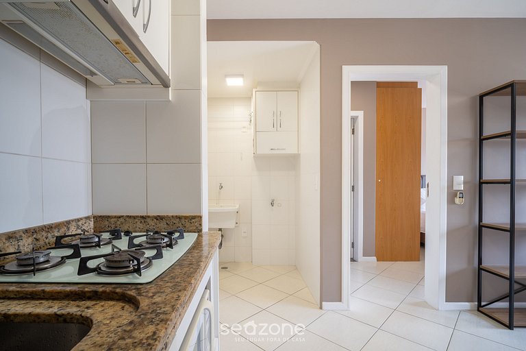 Apto c/ suíte a 100 m da UFSC EOS0203