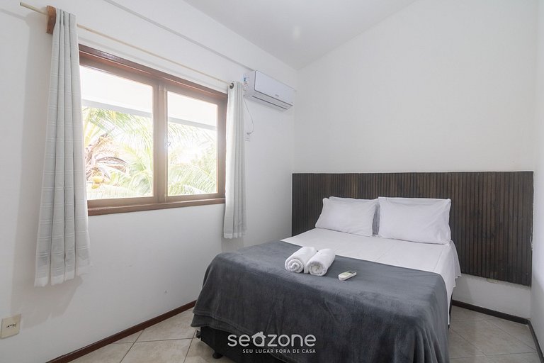 Apto a 500m do mar em cond. c/ piscina - ENL0007