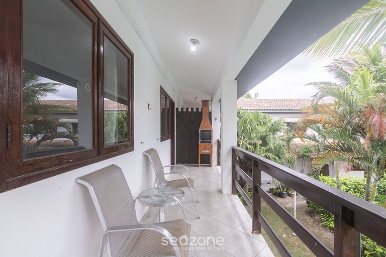 Apto a 500m do mar em cond. c/ piscina - ENL0007