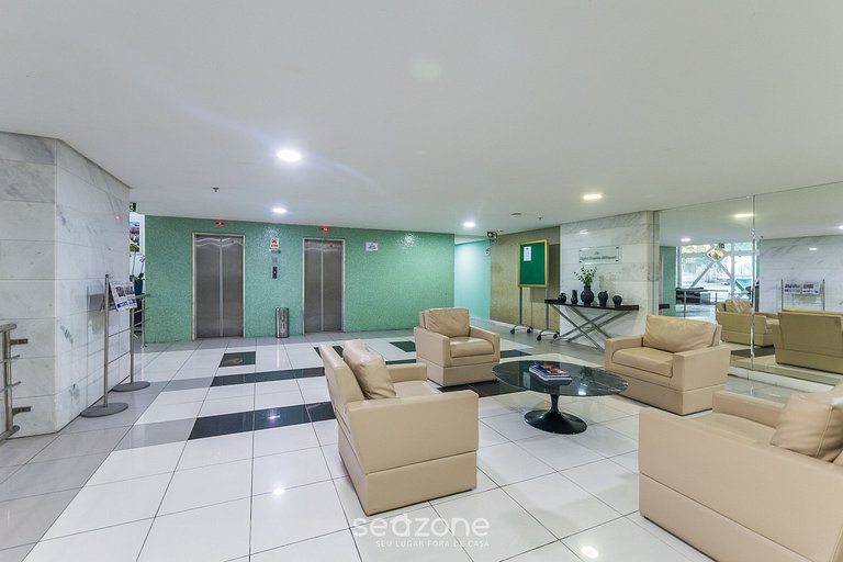 Apto em cond. c/ piscina e academia - IBF1607