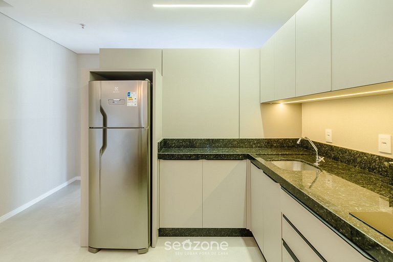 Apto c/ varanda prox ao mar e ao Hard Rock FFS1309