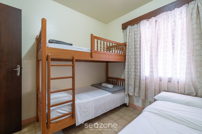 Casa a 2 cuadras del mar en Porto Belo BRR0097